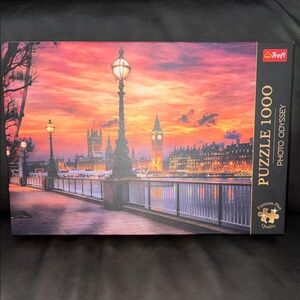 London Sunset Puzzle - 1000 Pieces - Pink and Orange
